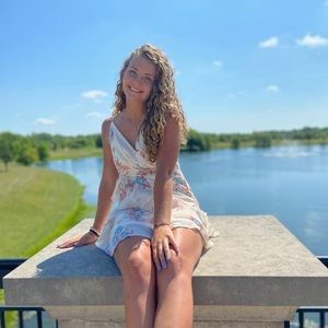 Meet your Posher, Alyssa